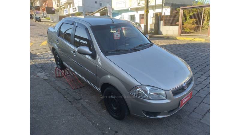 FIAT - SIENA - 2015/2015 - Bege - Sob Consulta